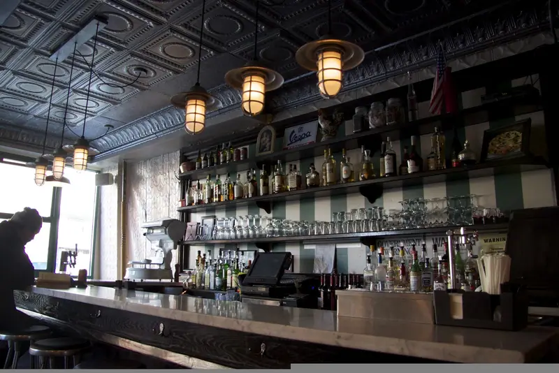 Bar